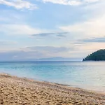 Mavraki Villa Glossa