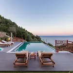 Villa Mavraki *