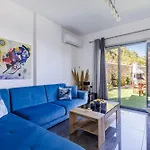 Mavraki Villa Glossa