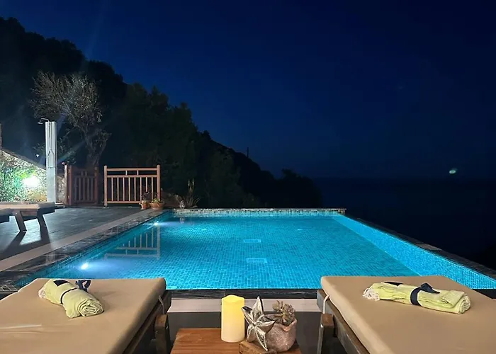 Mavraki Vilă Glossa