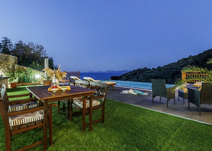 Mavraki Vilă Glossa