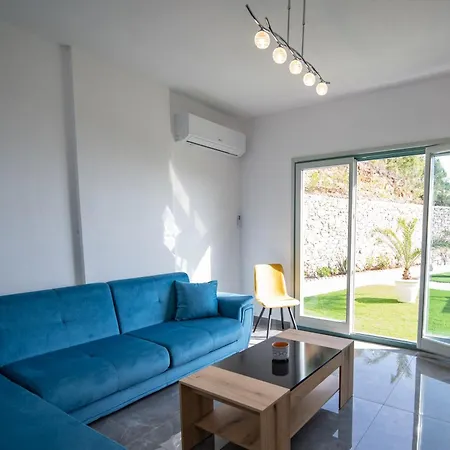 Villa Mavraki *