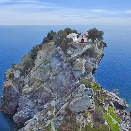 Mavraki Villa Glossa